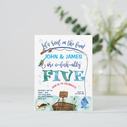 双子の小さな漁師がテーマを5番目の魚と同盟  インビテーションポストカード (スタンド正面)