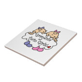 双子の少女のおばあちゃんプレゼント タイル (側面)