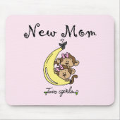 双子の少女の新しい母のTシャツとギフト マウスパッド (正面)