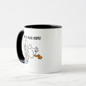 双子の少年ママ – コウノトリTシャツとギフト マグカップ (正面左)