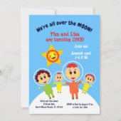 双子の最初の誕生日の宇宙飛行士のパーティの招待状 招待状 (正面)