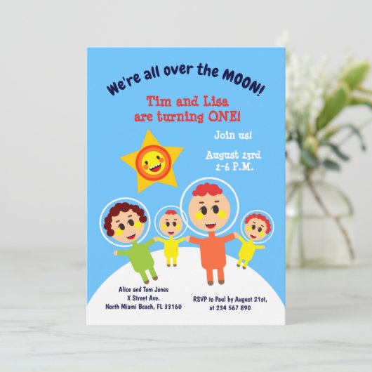 双子の最初の誕生日の宇宙飛行士のパーティの招待状 招待状 (スタンド正面)