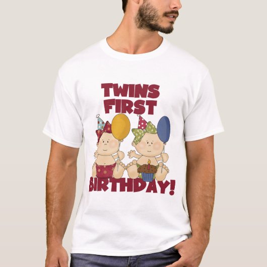 双子の最初の誕生日 – 女の子のTシャツとギフト Tシャツ (正面)