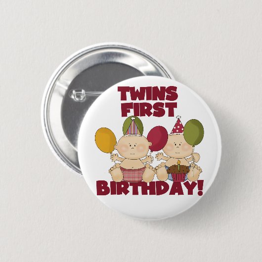 双子の最初の誕生日 – 男の子のTシャツとプレゼント 缶バッジ (正面&裏面)