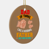 双子の父の双子のパパ父親のカッコいい二倍 セラミックオーナメント (右)
