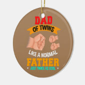 双子の父の双子のパパ父親のカッコいい二倍 セラミックオーナメント (左)