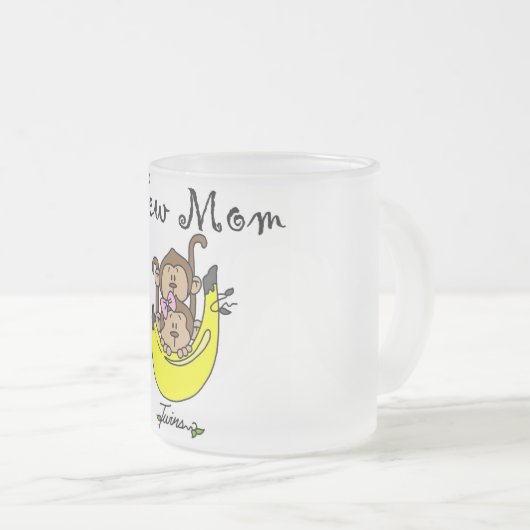 双子の男の子と女の子の新しいママTシャツ フロストグラスマグカップ (正面右)