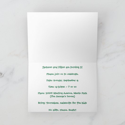 双子の男の子のファーストお誕生日ケーキ 招待状 (内部)