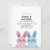 双子の誕生日と青とピンクのウサギ 招待状 (正面)
