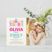 双子の誕生日パーティー招待状 ガールズ ピンク 招待状 (スタンド正面)