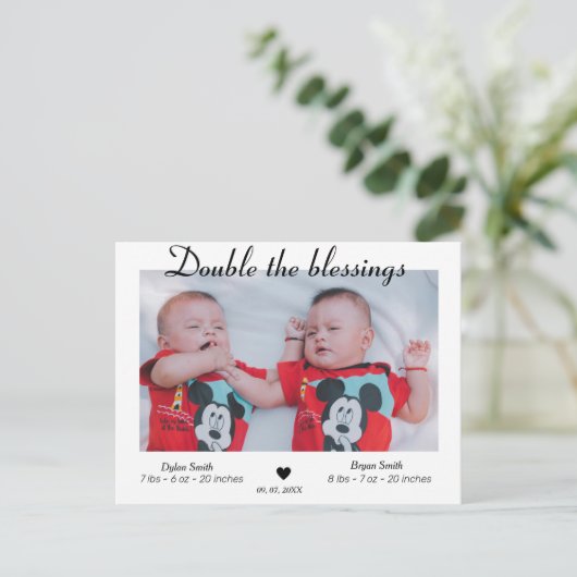 双子の賛美写真誕生のお知らせ ポストカード (スタンド正面)