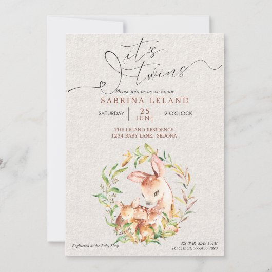 双子の赤ちゃんシャワーディアーが葉の多いリース 招待状 (正面)