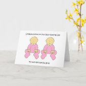 双子の赤ちゃん女の子の命名日おめでとう。 カード (黄色い花)