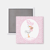 双子の黒人アメリカ人女児を抱えるコウテイハクチョウ マグネット (正面/裏面)