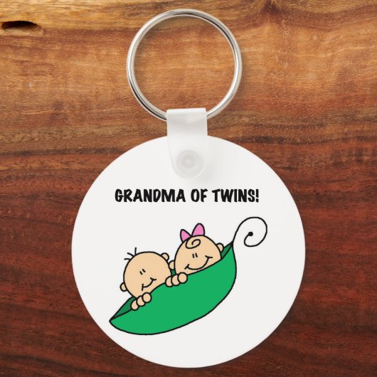 双子のTシャツとプレゼントのおばあちゃん キーホルダー (正面)