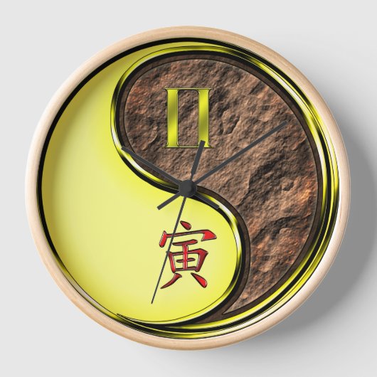 双子座と土の虎 壁時計 (正面)