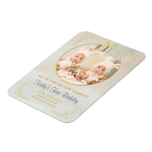 双子1歳の誕生日招待状 マグネット (左側)