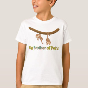 双生児のお兄さん Tシャツ