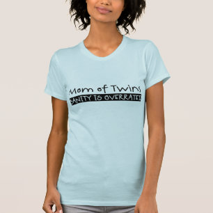 双生児のお母さん Tシャツ