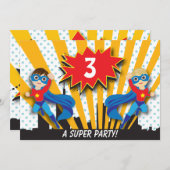 双生児のスーパーヒーローの誕生日|の男の子ブラウンかサンディのブロンドの女性 招待状 (正面/裏面)