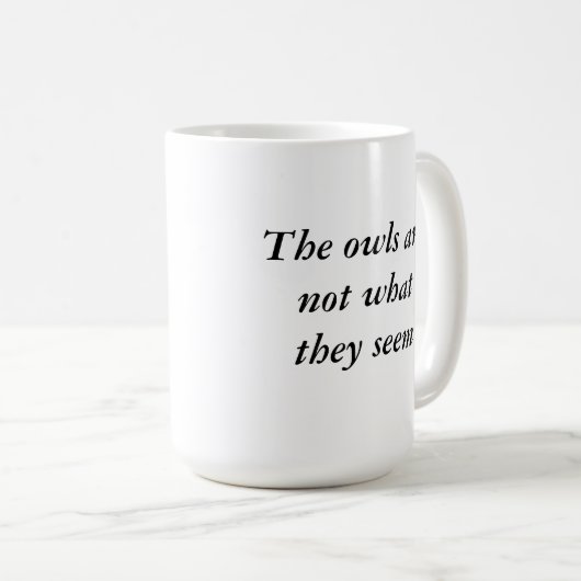 双生児のピークのフクロウはマグのようであるものではないです コーヒーマグカップ (正面右)