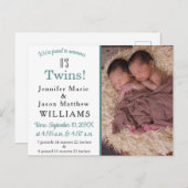 双生児のモダンティール（緑がかった色）写真誕生のお知らせ 案内ポストカード (正面/裏面)