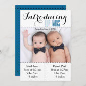 双生児の写真の誕生のAnnouncmentの対の男の子 案内状 (正面/裏面)