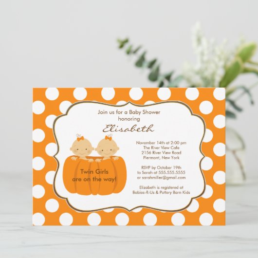 双生児の女の子の秋のカボチャベビーシャワーの招待状 招待状 (スタンド正面)