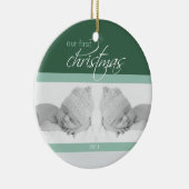 双生児の第1クリスマスのカスタムなオーナメント(緑2) セラミックオーナメント (右)