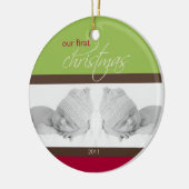 双生児の第1クリスマスのカスタムなオーナメント(緑) セラミックオーナメント (左)