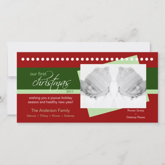 双生児の第1クリスマスの休日のフォトカード(赤い) シーズンカード (正面)