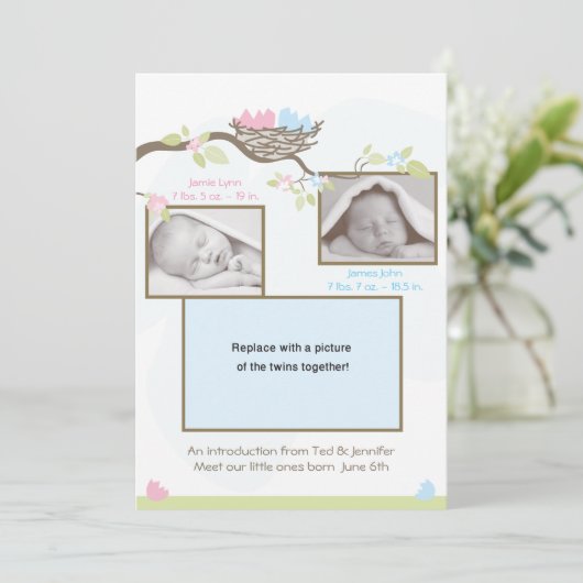 双生児の誕生の発表-男の赤ちゃん及び女の子 案内状 (スタンド正面)