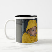 双生児の雨の日 ツートーンマグカップ (左)