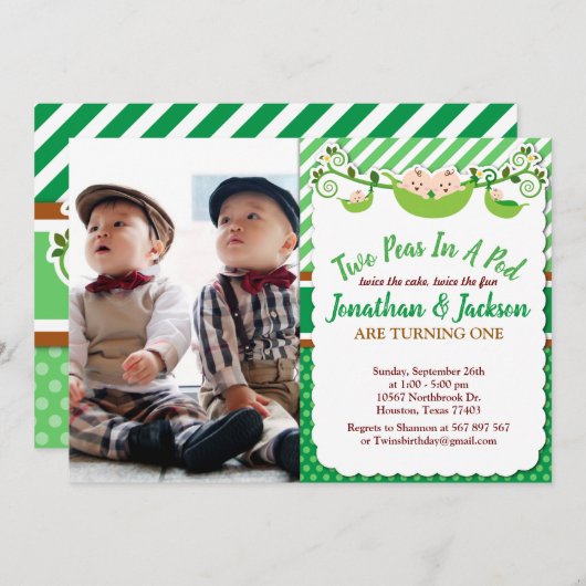 双生双生児の2つのエンドウ誕生日写真 招待状 (正面/裏面)
