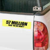 反オバマ - 5700万人が拒否 バンパーステッカー (トラック上)