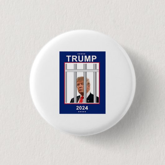 反ドナルド・トランプ 2024年 投獄 缶バッジ (正面)