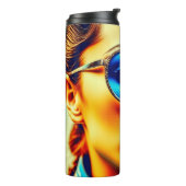 反射かわいらし付き青サングラスの女性 タンブラー (回転左)