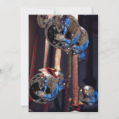 反射するシルバーのクリスマスオーナメント (正面)