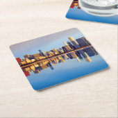 反射のシカゴのスカイラインの眺め スクエアペーパーコースター (アングル)