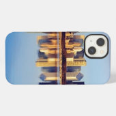 反射のシカゴのスカイラインの眺め iPhoneケース (裏面横)