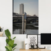 反射の上下逆の世界を通過する ポスター (ホームオフィス)