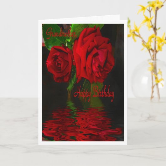 反映される赤いバラ-ハッピーバースデーの祖母 カード (黄色い花)