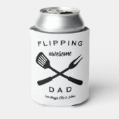 反転素晴らしパパ |ギフトパパメンズ |名前をカスタムする 缶クーラー (缶裏面)