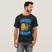 反逆のヴィーガン・カタツムリ Tシャツ (正面フル)