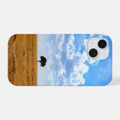 収穫された小麦畑の木 iPhone 15ケース (裏面横)