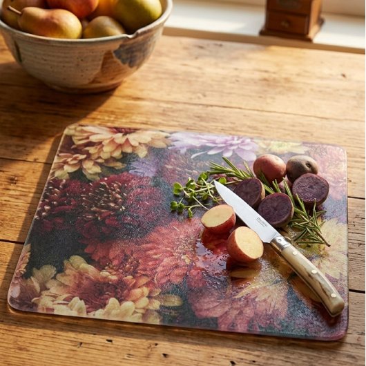 収穫する菊の夜想曲 カッティングボード