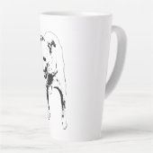 収穫の輝きの中で眠たそうなヨーン カフェラテマグ (右アングル)