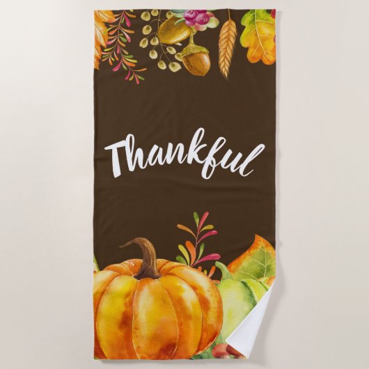 収穫カボチャと紅葉は感謝状縁ど態 ビーチタオル (正面)