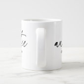 叔母の設立エレガントタイポグラフィニュー叔母 ジャンボコーヒーマグカップ (裏面)