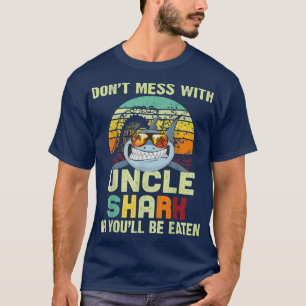 叔父のSharと混乱しないメンズギフトティー Tシャツ